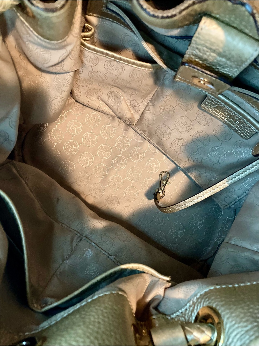 COPY - Michael kors purse - Picture 3 of 4
